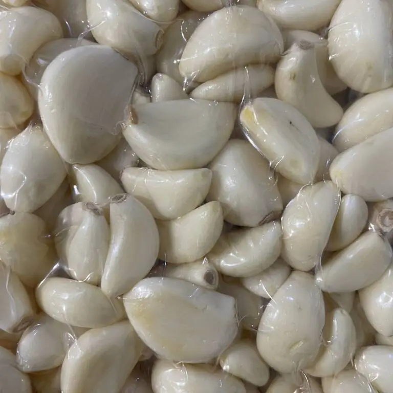 peeled garli.webp